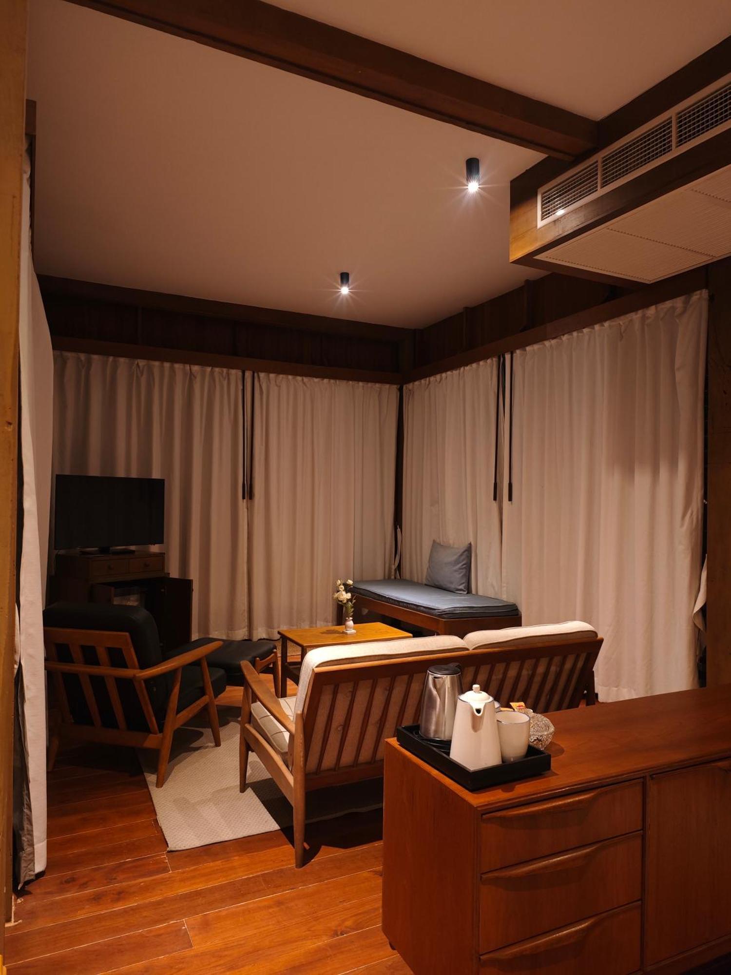 Chann Bangkok Noi Exteriér fotografie
